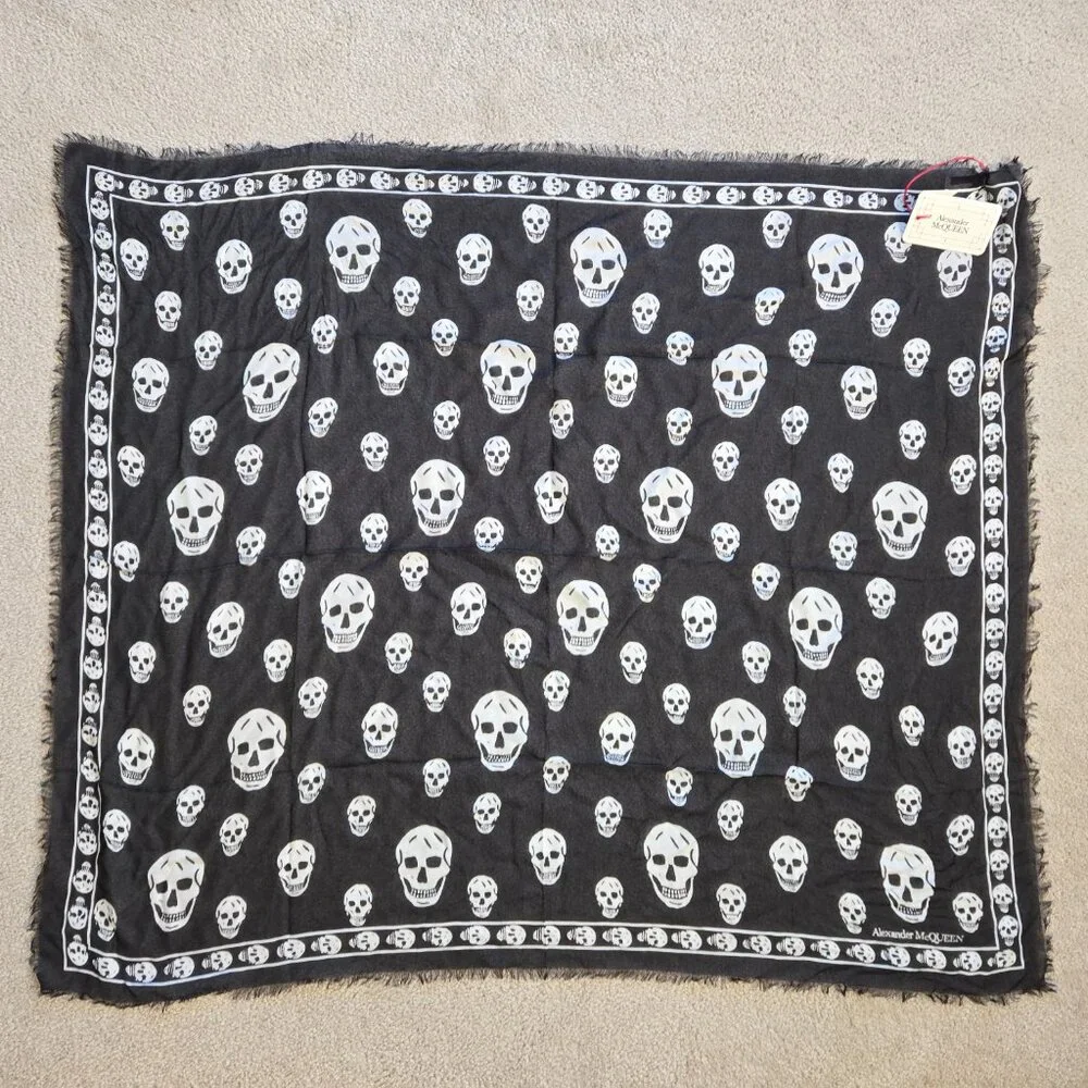 Alexander McQueen brand new